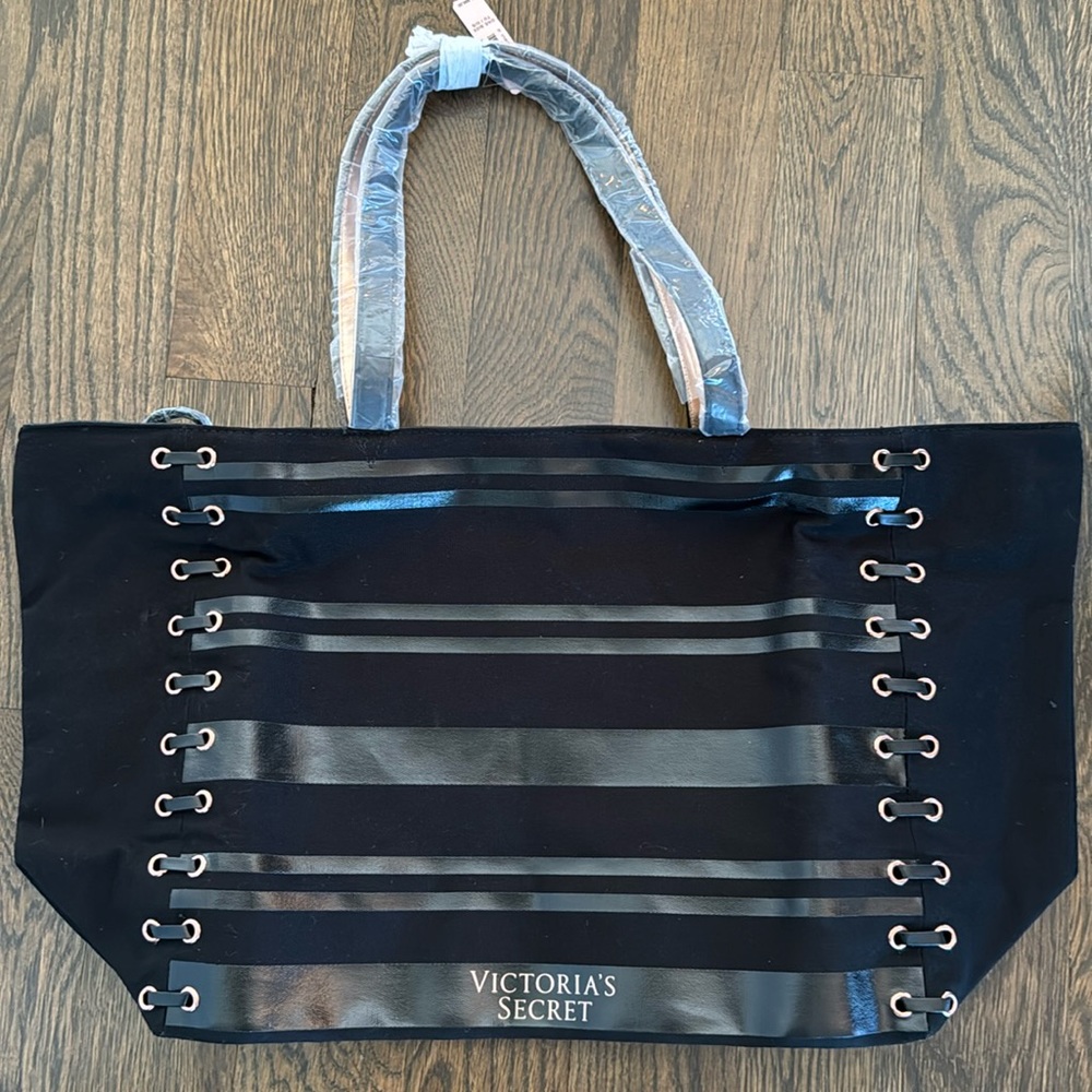 NWT Victoria’s Secret Tote Bag